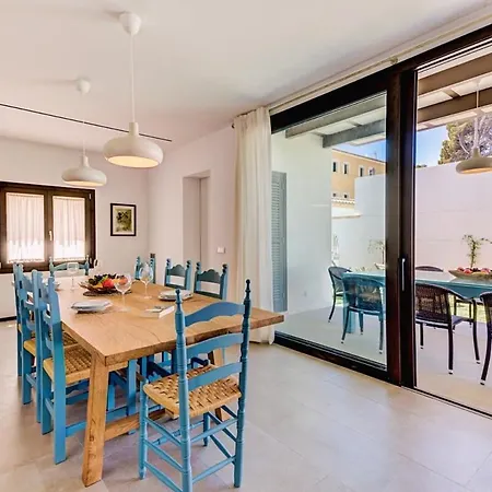Holiday home Esencia